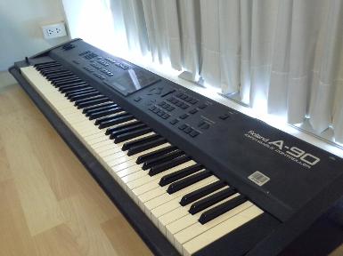 piano Roland A 90 used