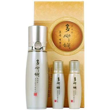 eauty Credit Danahan Hyoyong Essence 