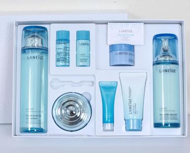 Laneige Moisturizing Trio Set (for combination to oily skin) ((85000W)