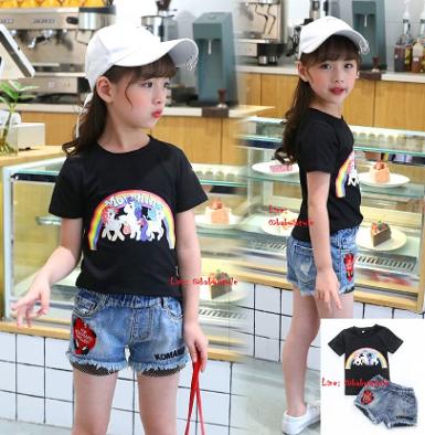  Sales เด็กโต-ชุด2 ชิ้นเสื้อแขนสั้นสีดำลายUnicorn+กางเกงยีนส์ขาสั้นหัวใจKUMAMUNไซส์ 140 รหัส KKK946B